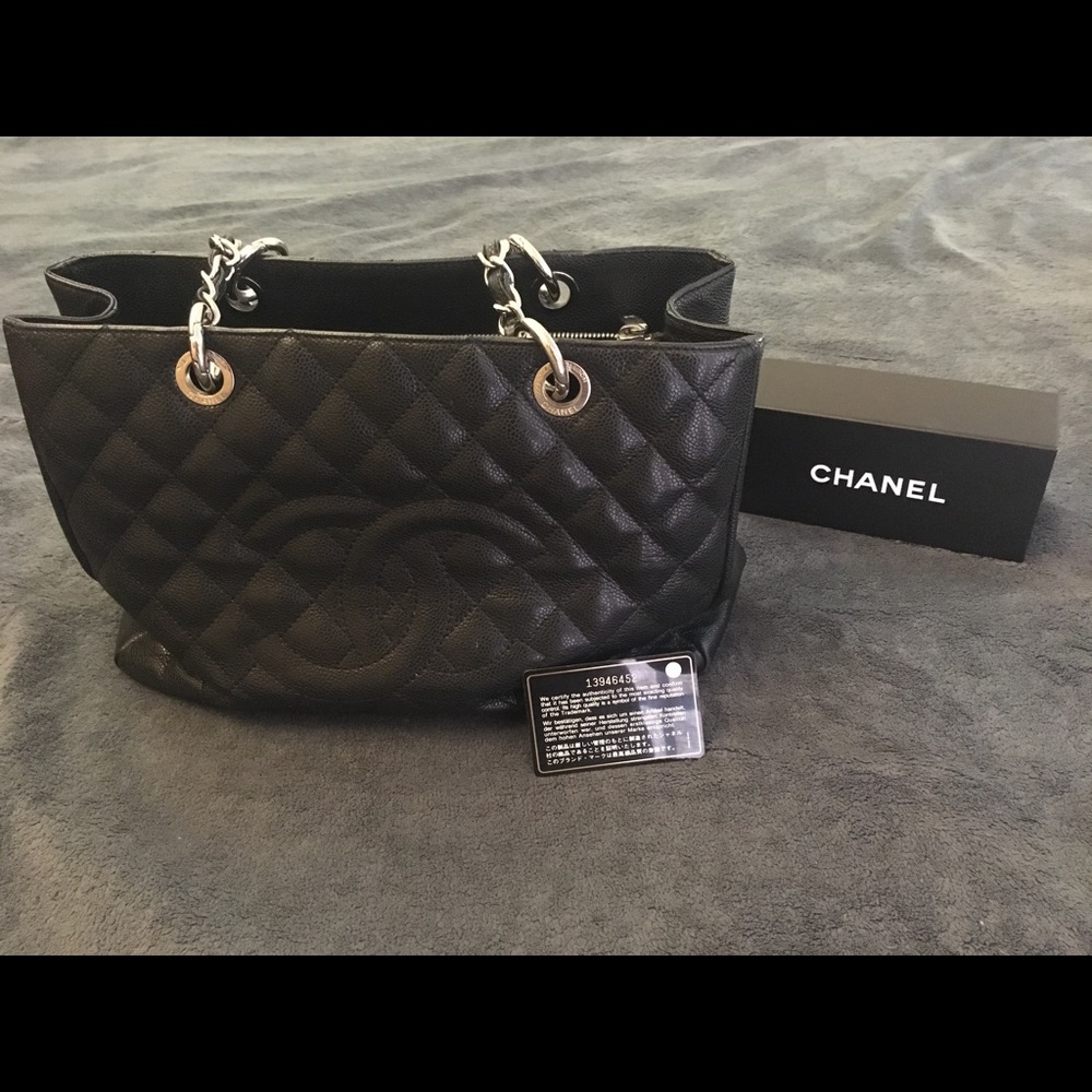 CHANEL Quilted Grand Caviar Shopping Tote